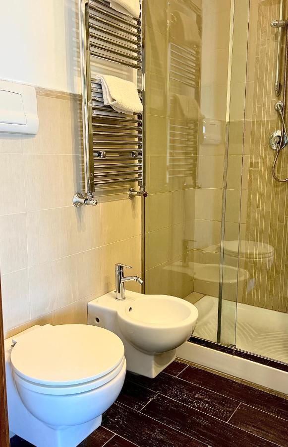 Allakala Rooms & Apartament パレルモ エクステリア 写真